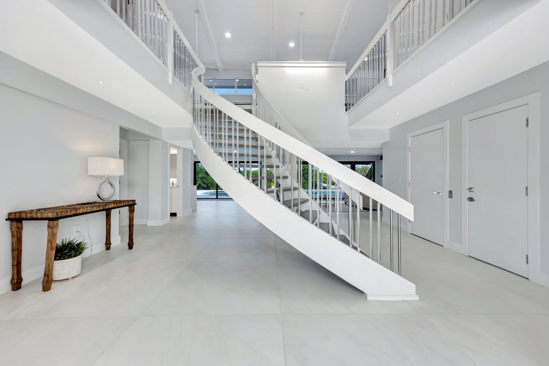 5435 Osprey Ct, Sanibel, FL 33957