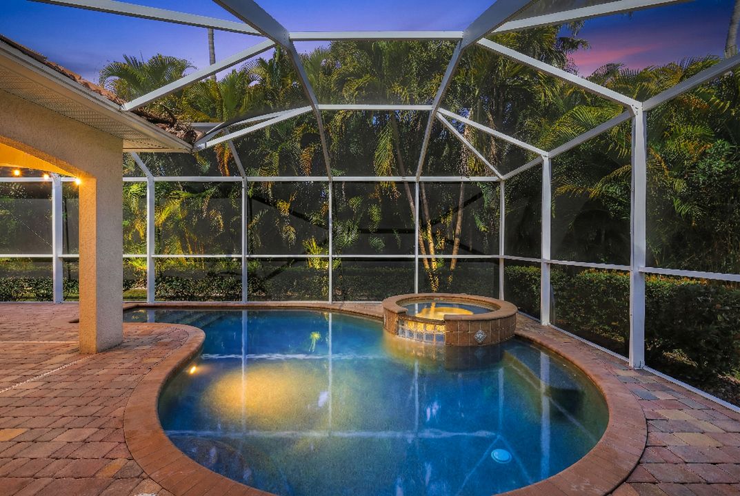 1817 Lagoon Ln, Cape Coral, FL 33914