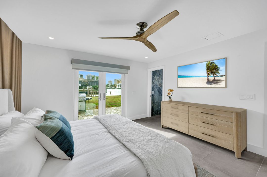 432 Oak Ave, Naples, FL 34108