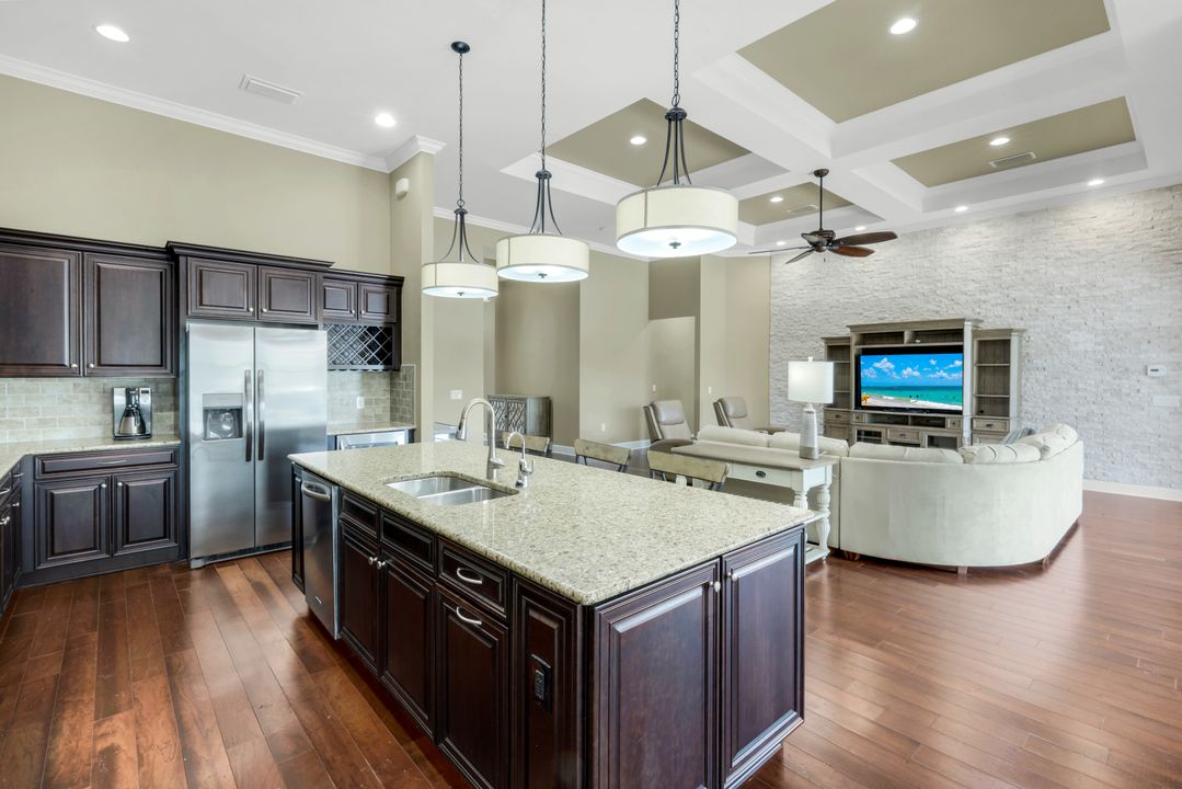 9180 Ores Cir, Naples, FL 34120