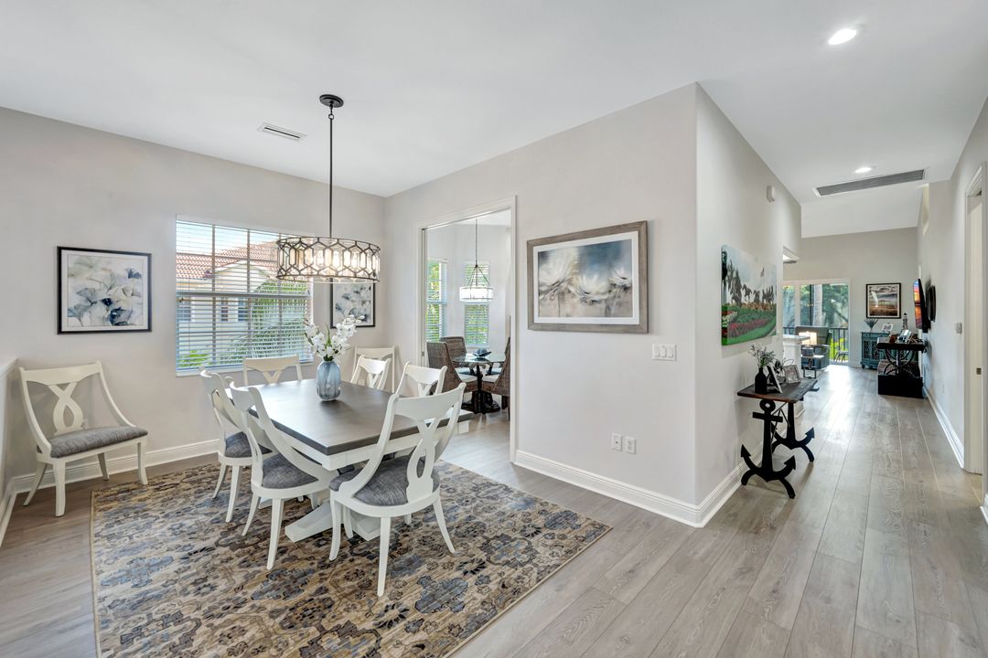 7842 Hawthorne Dr #1703, Naples, FL 34113