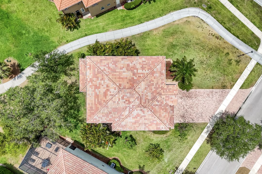 1776 Birdie Dr, Naples, FL 34120