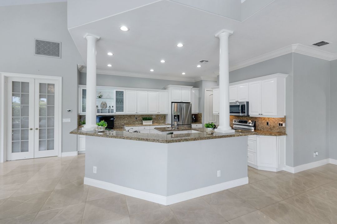 1578 S Barfield Ct, Marco Island, FL 34145