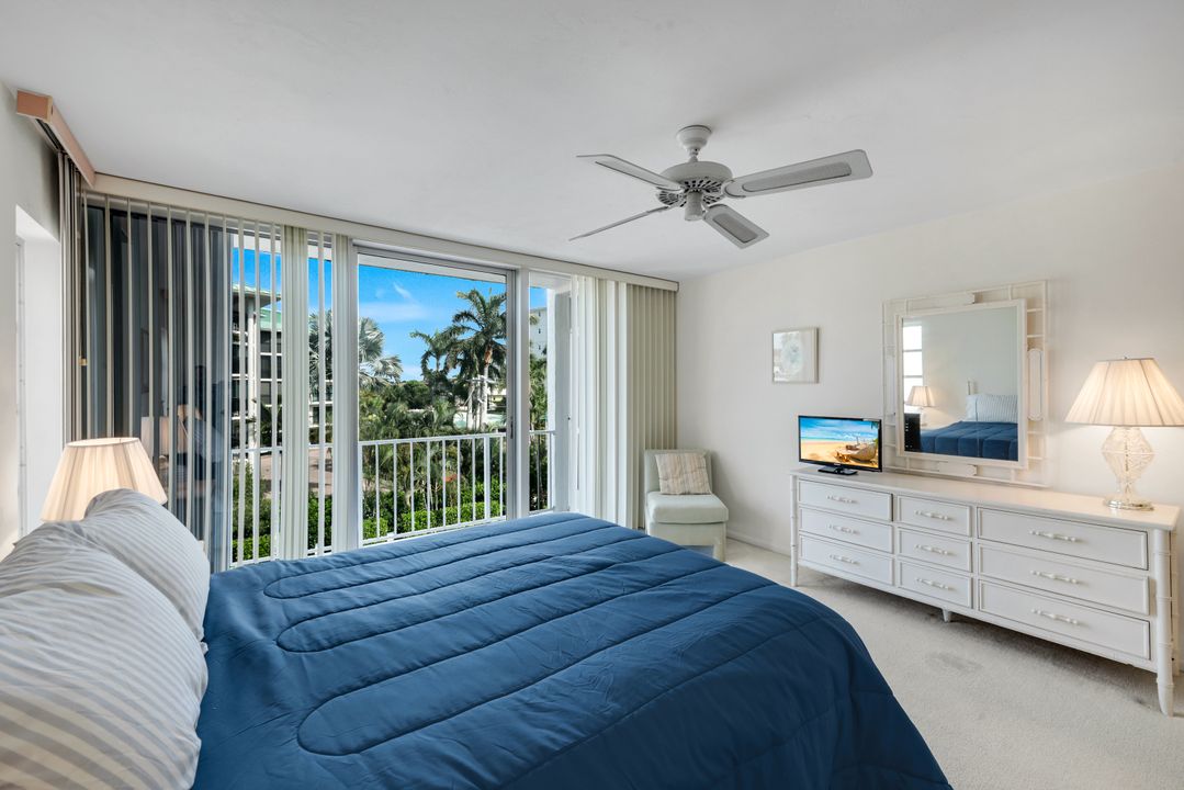 848 Collier Ct #304, Marco Island, FL 34145