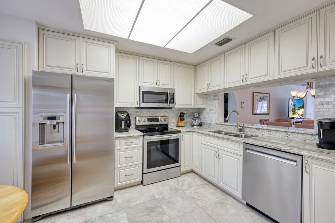 648 Mardel Ct #704, Naples, FL 34104