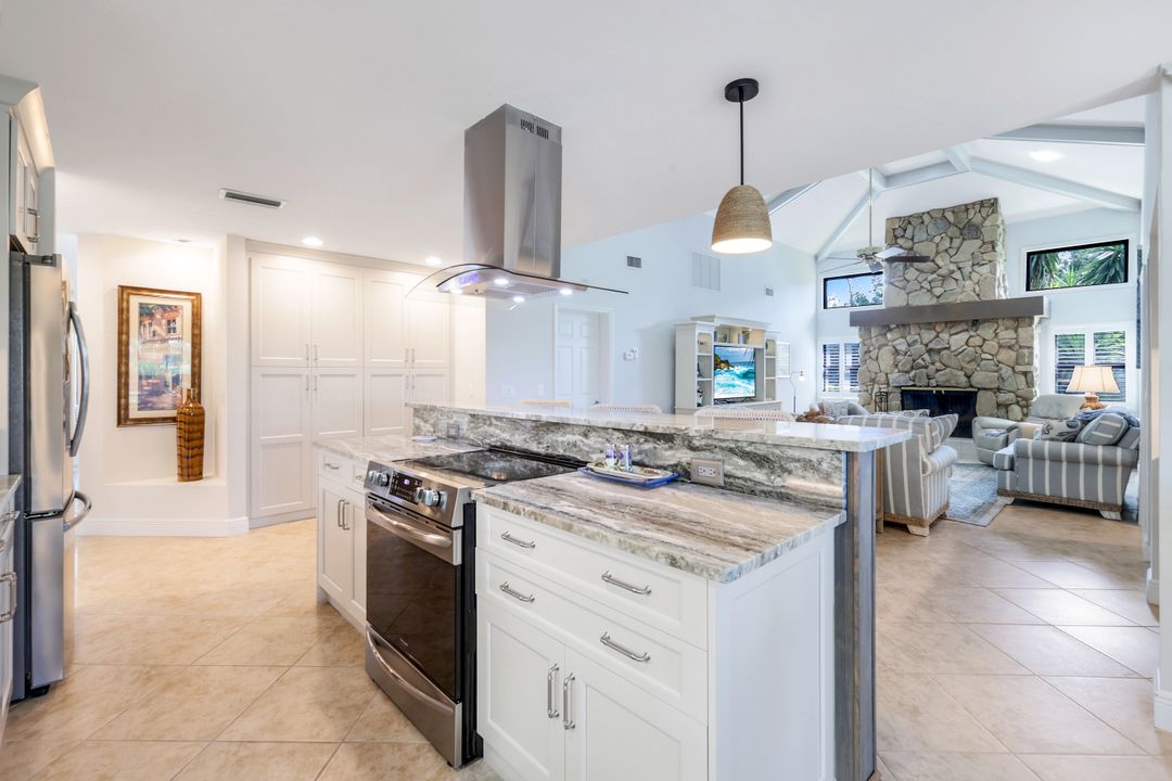 16902 Timberlakes Dr, Fort Myers, FL 33908