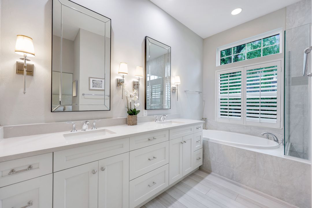 3470 Thornbury Ln, Bonita Springs, FL 34134