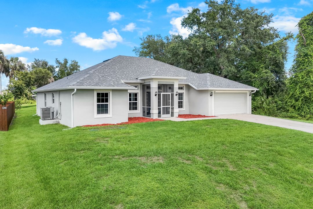 3457 NE 18th Pl, Cape Coral, FL 33909