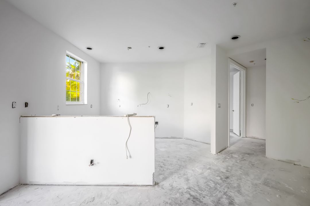 141 Colonade Cir  #141, Naples, FL 34103