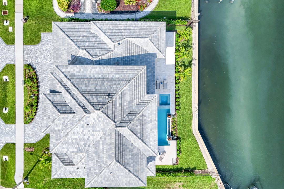 960 Iris Ct, Marco Island, FL 34145