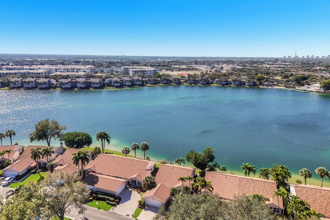 2626 Sailors Way, Naples, FL 34109