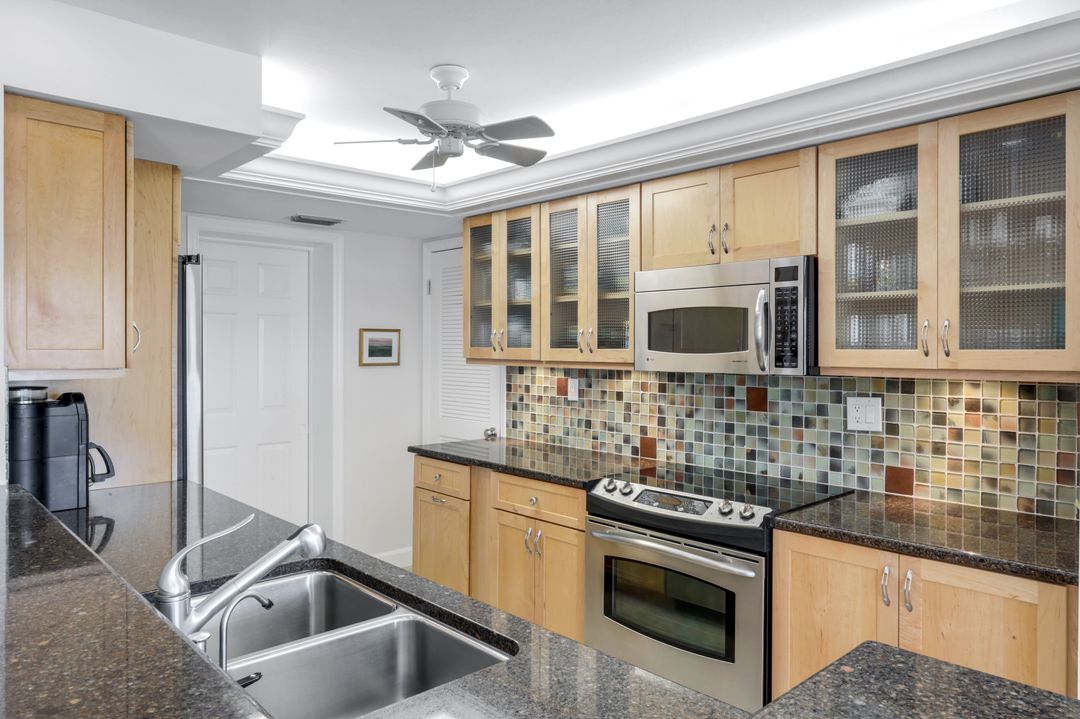 3430 Gulf Shore Blvd N #2 - I, Naples, FL 34103