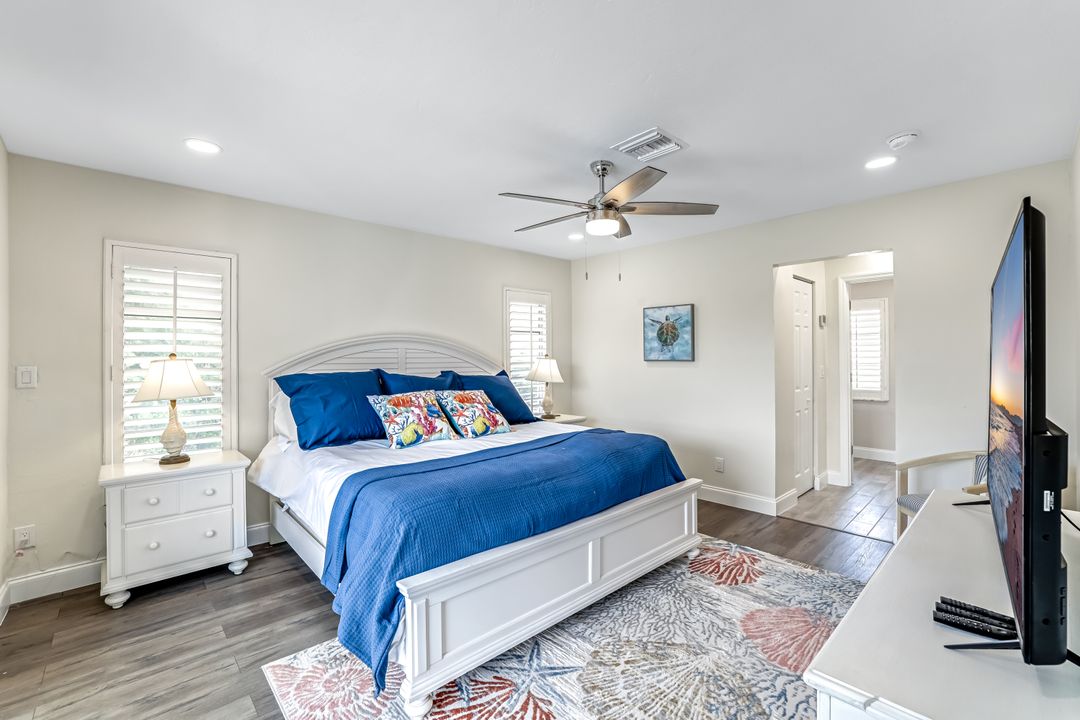 401 Capri Blvd, Naples, FL 34113