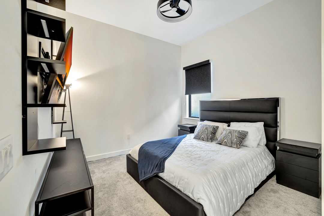 10112 Seaside Wy, Bonita Springs, FL 34135