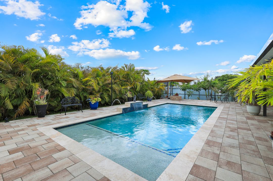 1006 NE 2nd Pl, Cape Coral, FL 33909