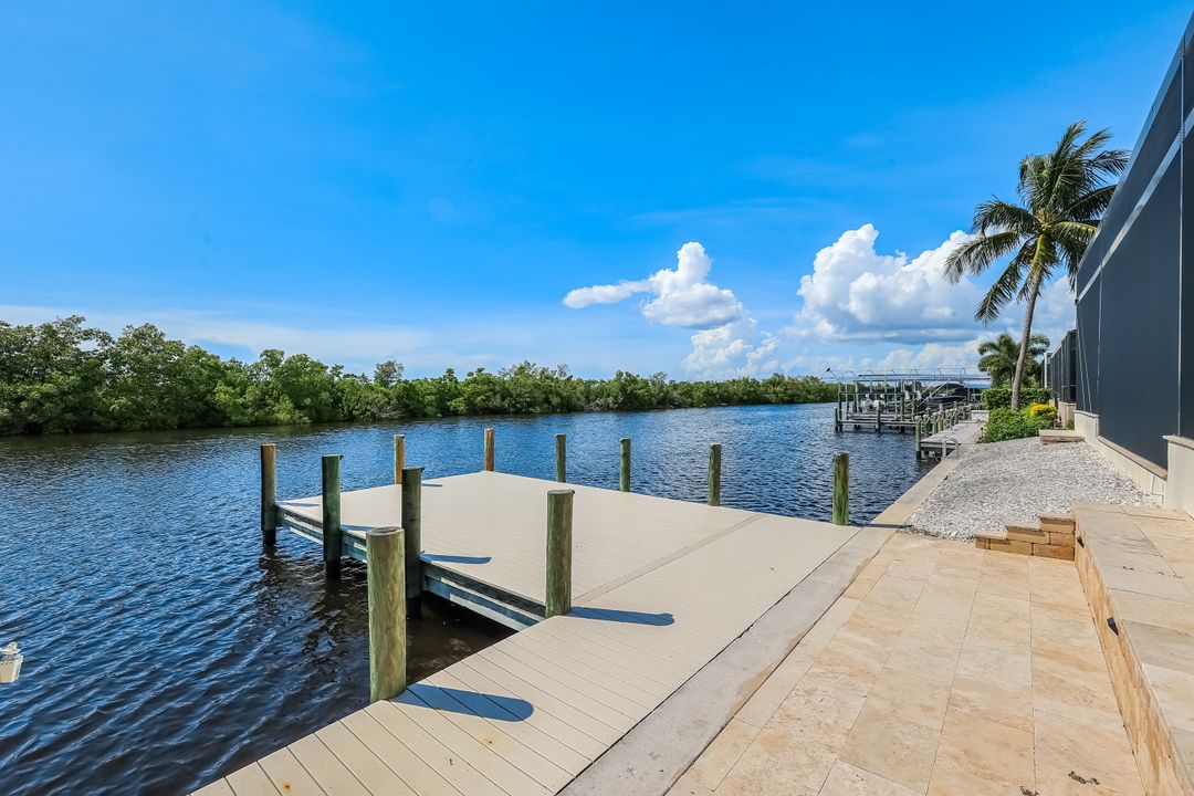 4408 SW 28th Pl, Cape Coral, FL 33914
