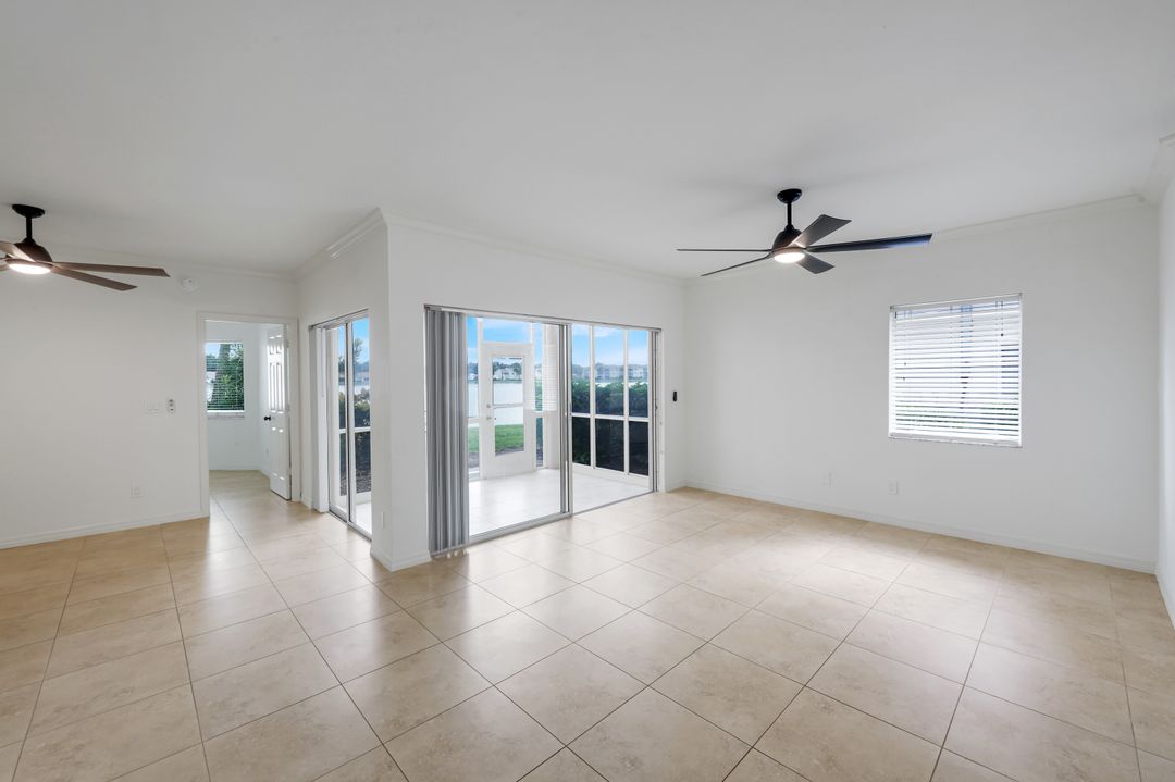 2731 Citrus Lake Dr #G101, Naples, FL 34109