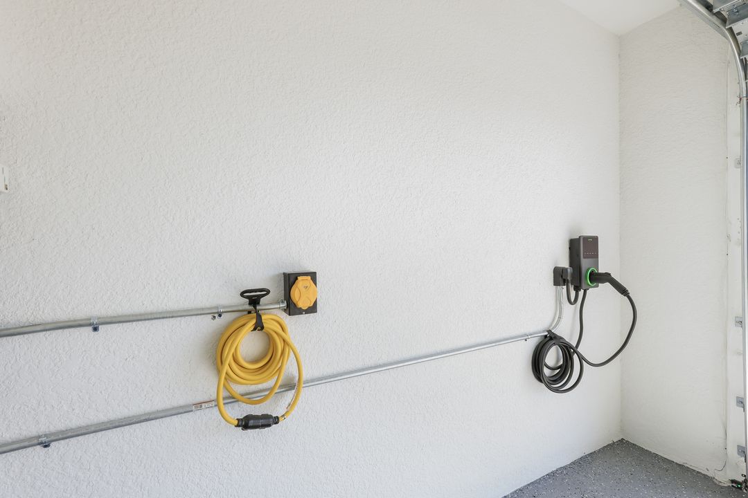 4401 NW 32nd Ln, Cape Coral, FL 33993