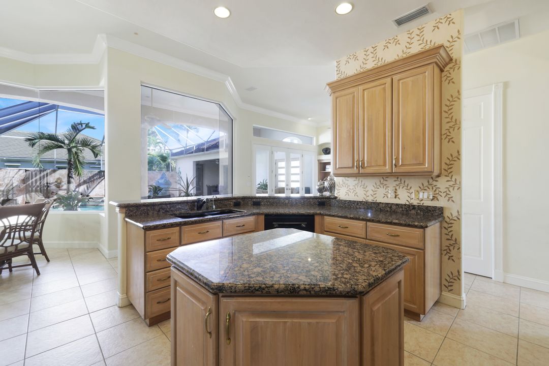 14581 Headwater Bay Ln, Fort Myers, FL 33908