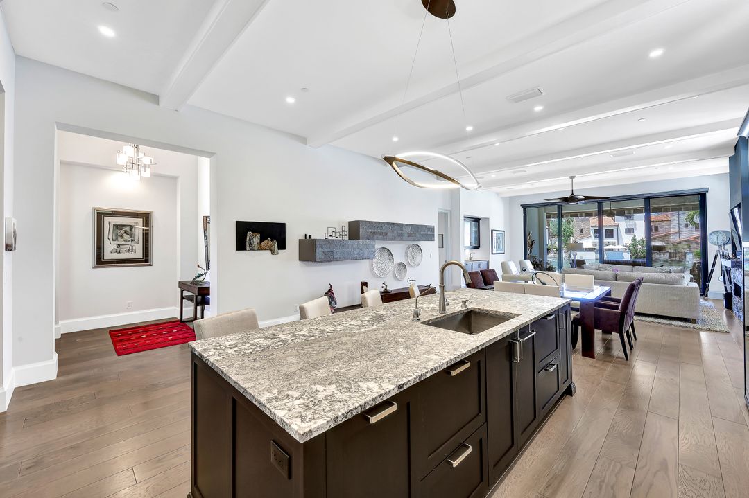 16504 Talis Park Dr, Naples, FL 34110