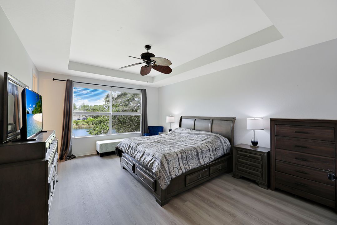 1430 Mariposa Cir, Naples, FL 34105
