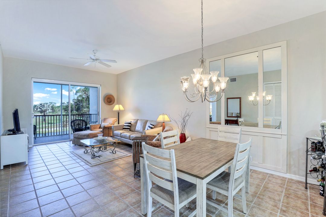 8247 Parkstone Pl #306, Naples, FL 34120