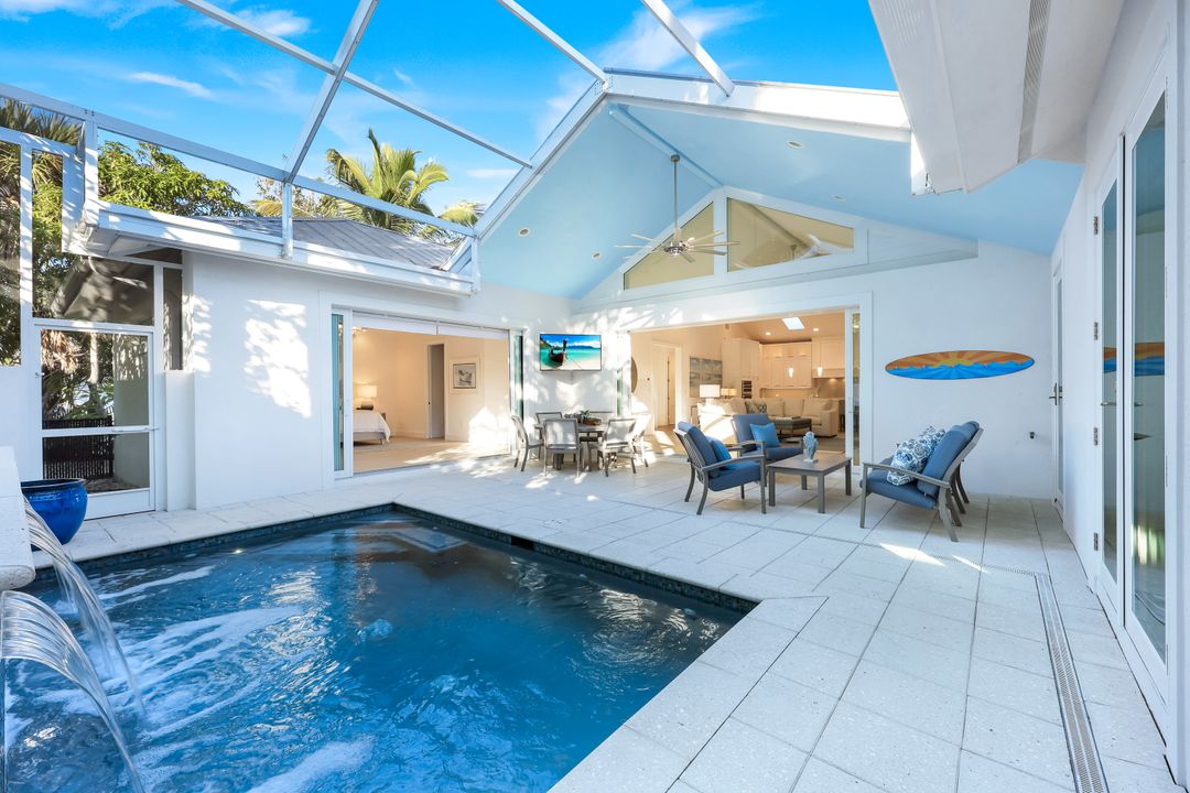 2100 Curtis St, Naples, FL 34112