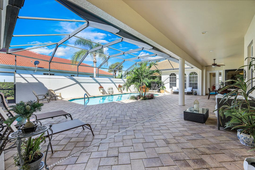 15835 Delasol Ln, Naples, FL 34110