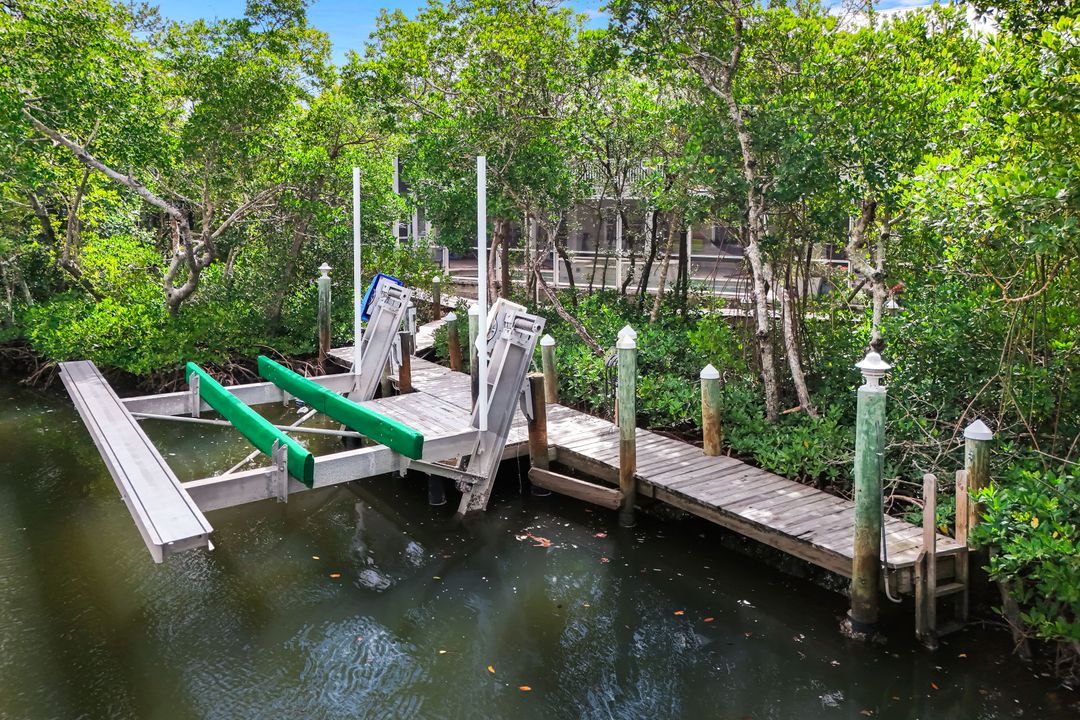 21580 Indian Bayou Dr, Fort Myers Beach, FL 33931