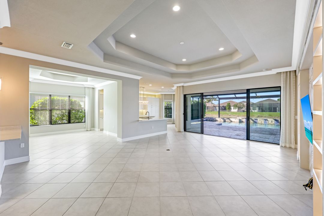 4426 Caldera Cir, Naples, FL 34119