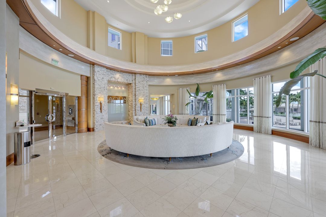 13665 Vanderbilt Dr  #501, Naples, FL 34110