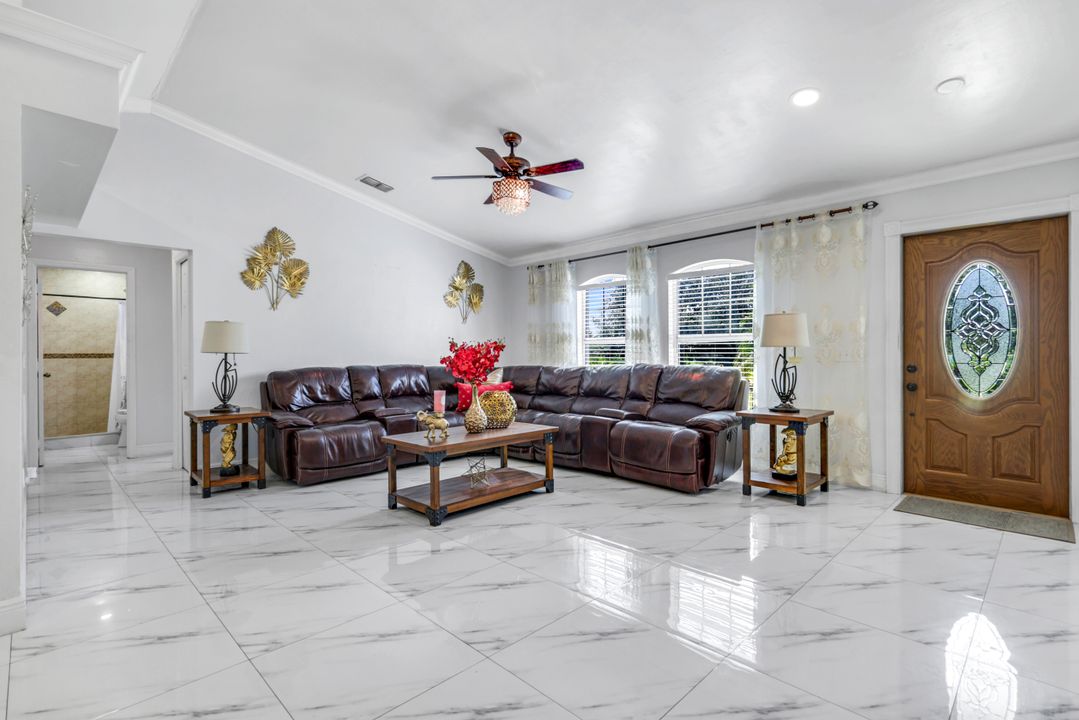 3421 24th Ave NE, Naples, FL 34120