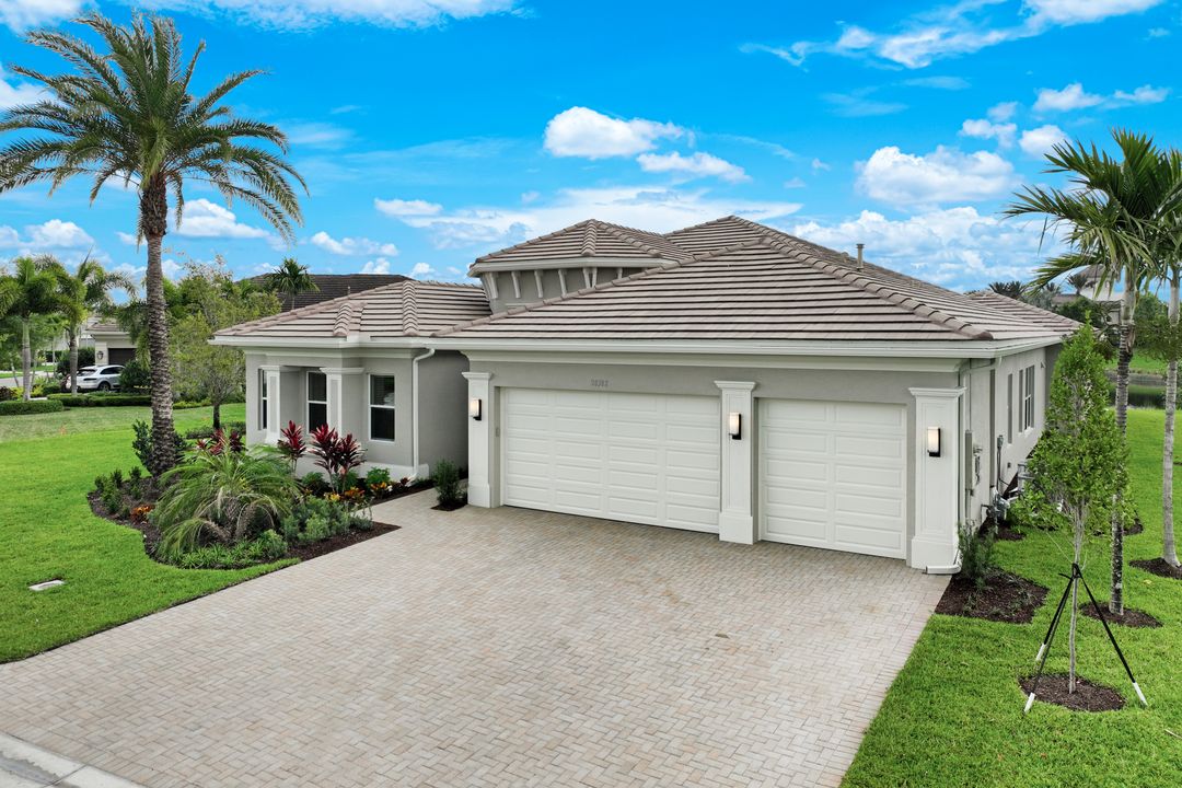 28382 Turin Ct, Bonita Springs, FL 34135
