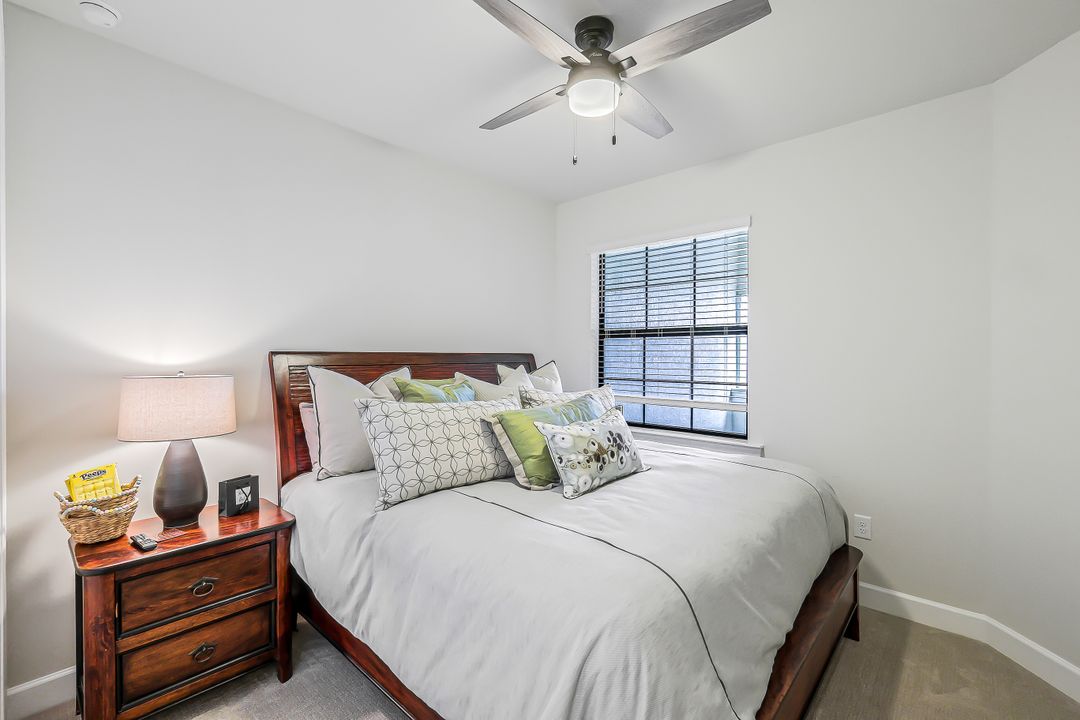 12350 Canal Grande Dr, Fort Myers, FL 33913