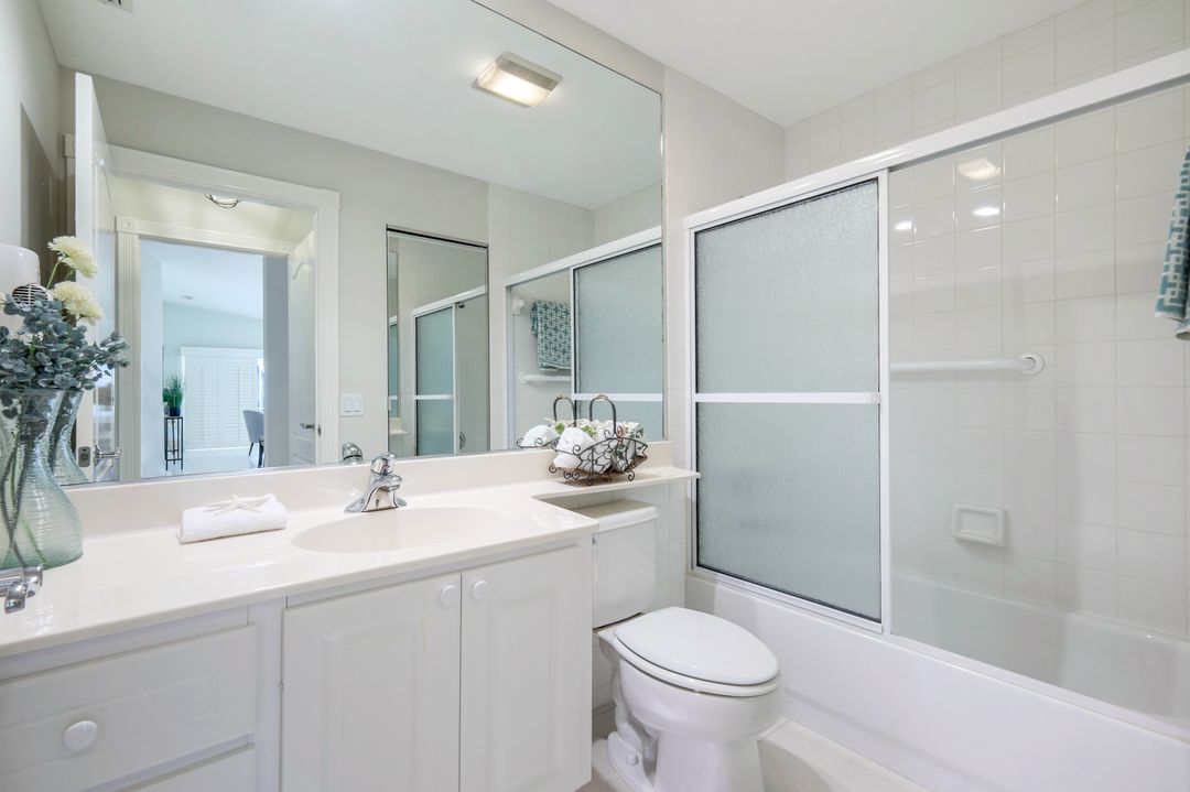 4578 Ossabaw Way, Naples, FL 34119