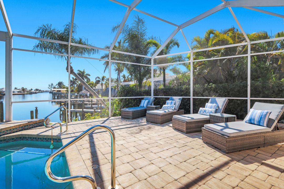 2014 Cape Coral Pkwy W, Cape Coral, FL 33914