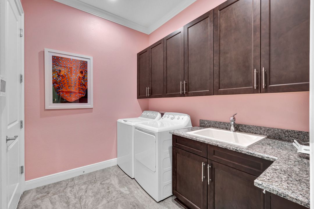 12646 Dundee Ln, Naples, FL 34120