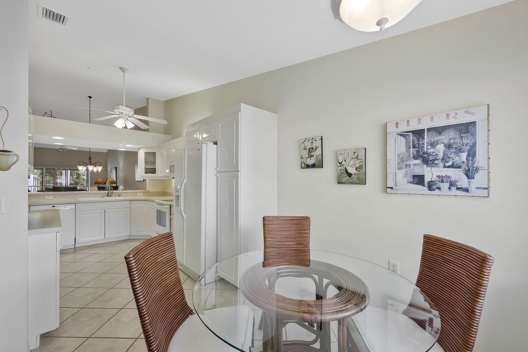 2395 Bayou Ln #4, Naples, FL 34112
