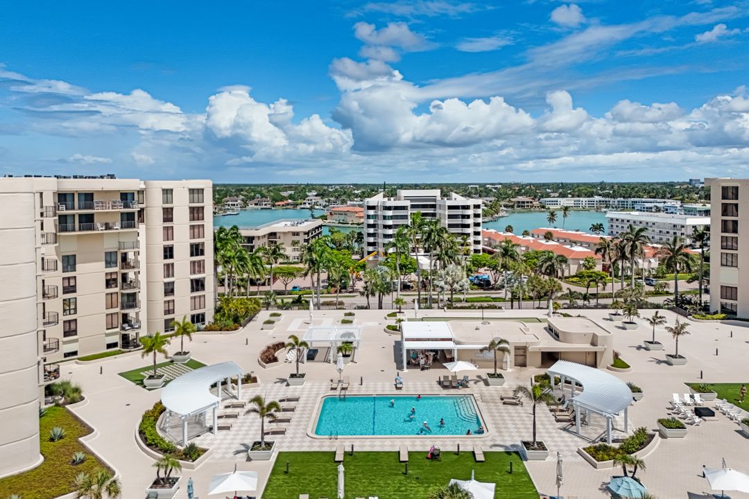 3215 Gulf Shore Blvd N #611, Naples, FL 34103