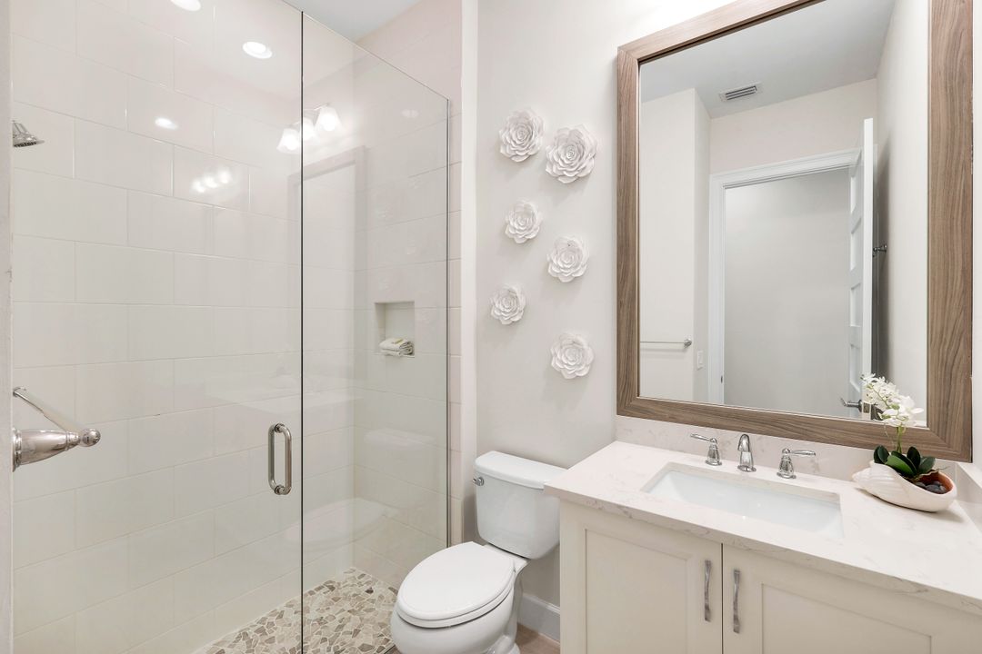 5715 Clarendon Dr, Naples, FL 34113