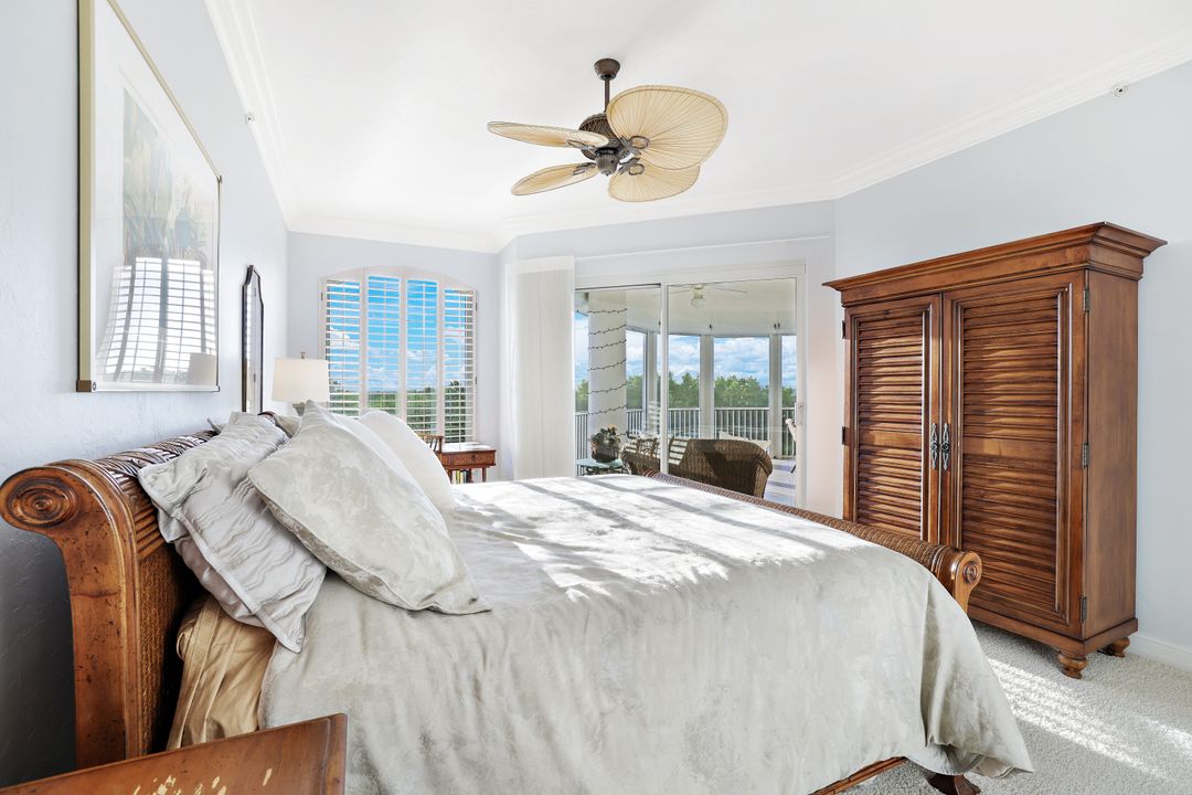 4811 Island Pond Ct #302, Bonita Springs, FL 34134