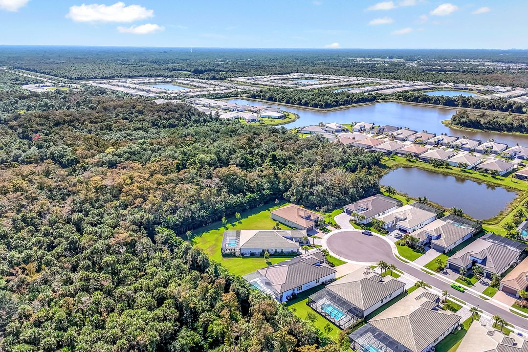 12083 Azalea Wy, Naples, FL 34120