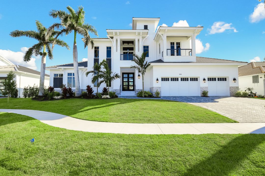 888 Banyan Ct, Marco Island, FL 34145