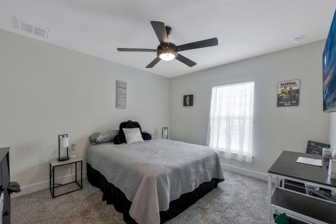 2922 20th St SW, Lehigh Acres, FL 33976