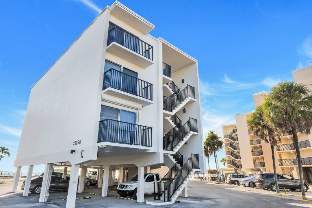 25830 Hickory Blvd #101, Bonita Springs, FL 34134