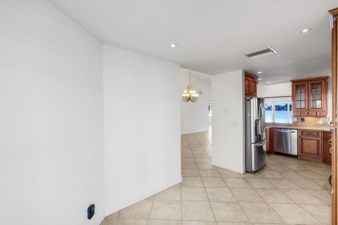 2626 Sailors Way, Naples, FL 34109