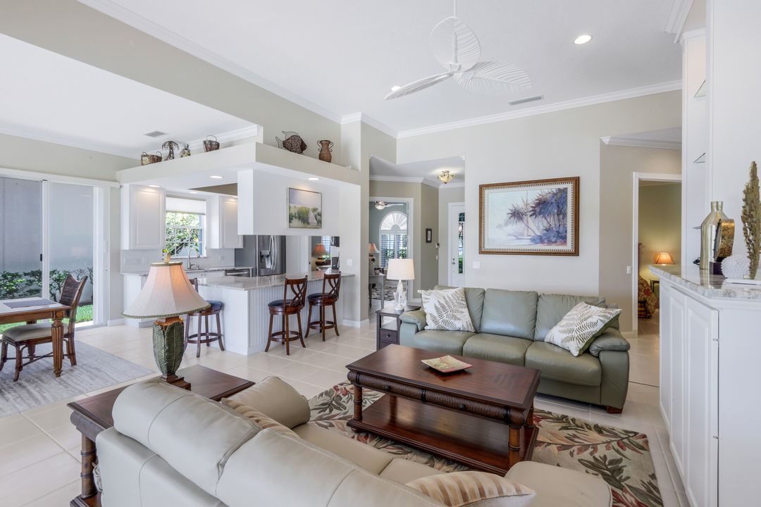 3774 Whidbey Way, Naples, FL 34119
