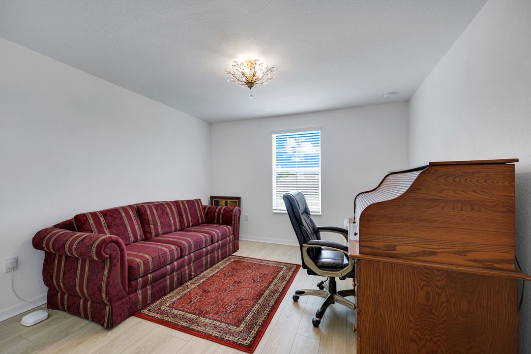2159 Hamlin St, Naples, FL 34120