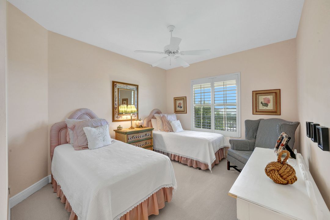 4120 Bayhead Dr #305, Bonita Springs, FL 34134