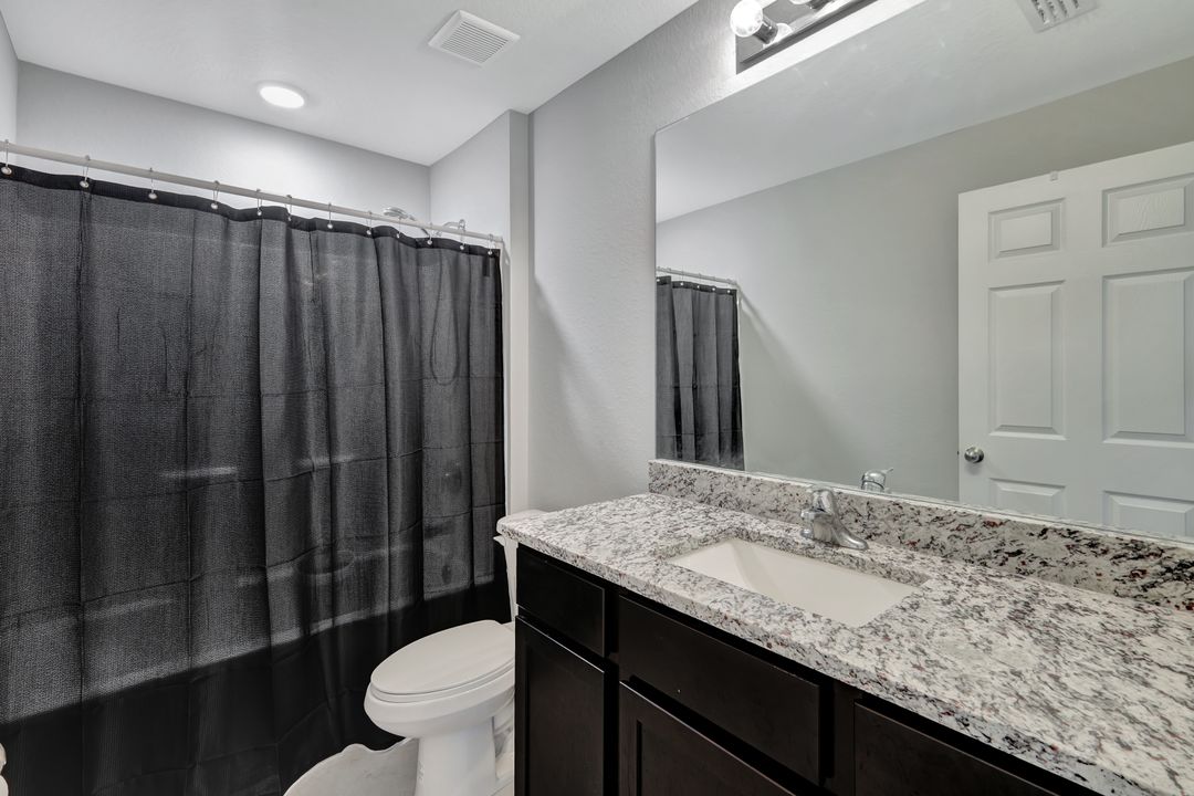 2612 NE 5th Ave, Cape Coral, FL 33909